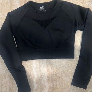 Aybl motion seamless long sleeve